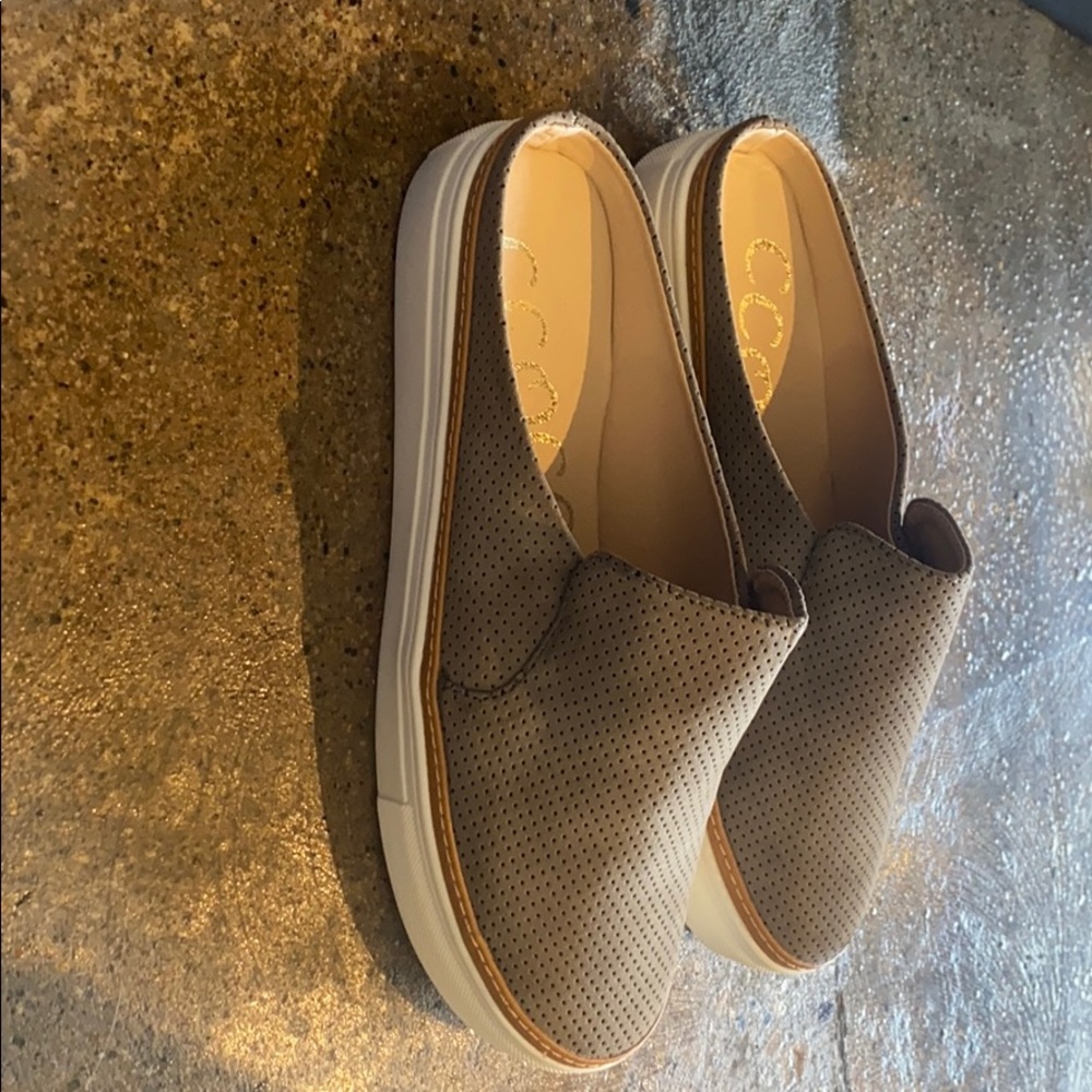 Boutique Slip on shoes